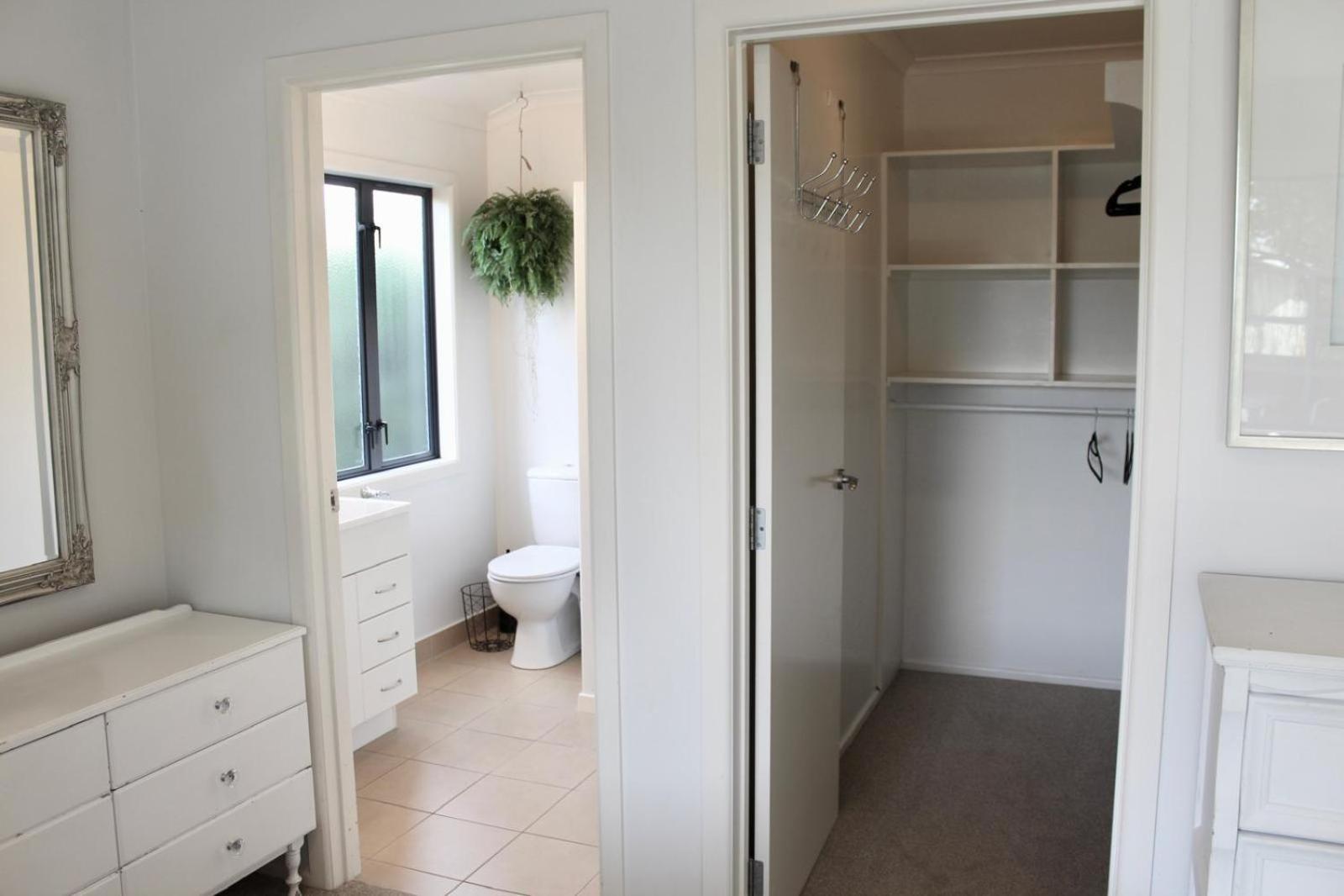 5-Min Walk To Village - Havelock North Holiday Home With Spa Pool Esterno foto